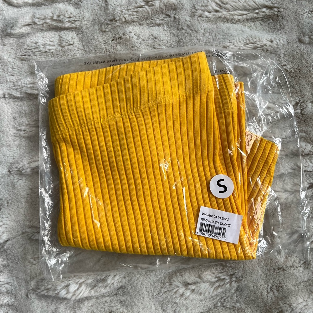 Cotton Citizen Ibiza Biker Short - Size S - Yellow 💛